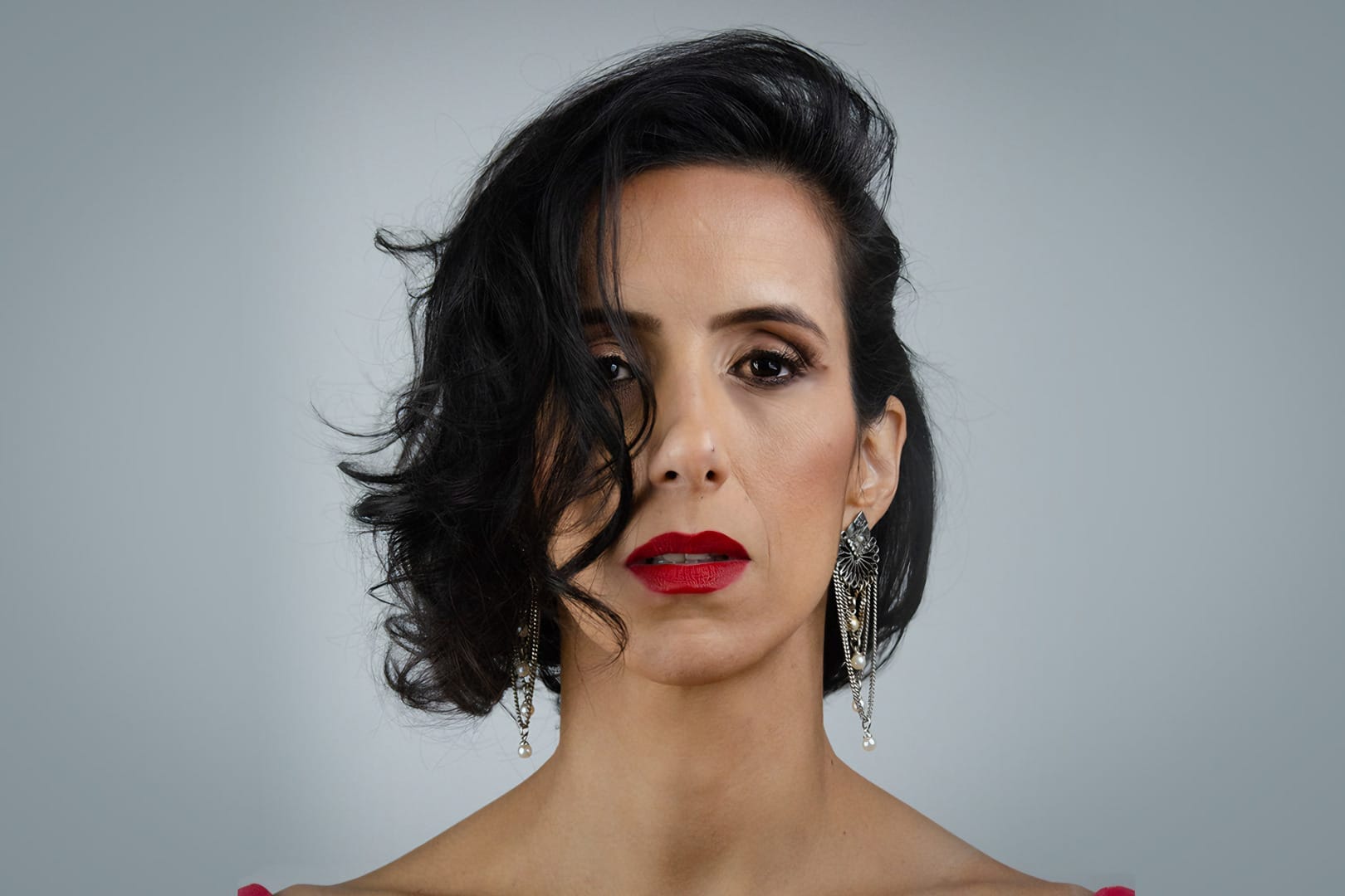 “Sambas et Bossas en Français” com Carolina Brum na Fábrica de Metais