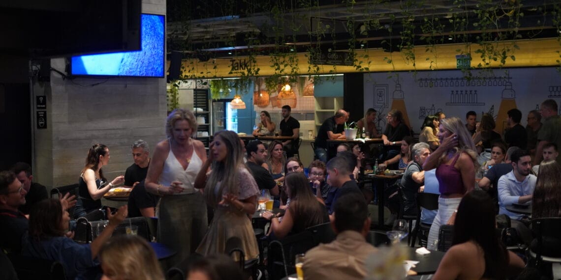 Centro de Florianópolis tem programação gratuita de música ao vivo de quarta a sábado