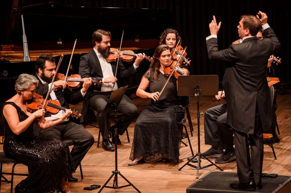 Marcelo Thys, premiado pianista florianopolitano radicado no Canadá, se apresenta com a Camerata Florianópolis