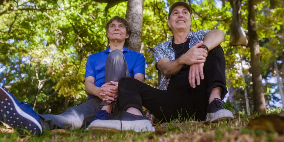 Lô Borges lança novo álbum em parceria com Zeca Baleiro