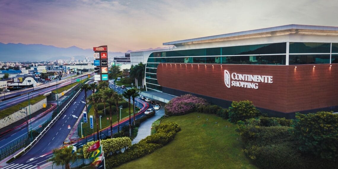 Continente Shopping promove fim de semana de diversão com xadrez gigante, feira de adoção e encontro com a personagem Gabby