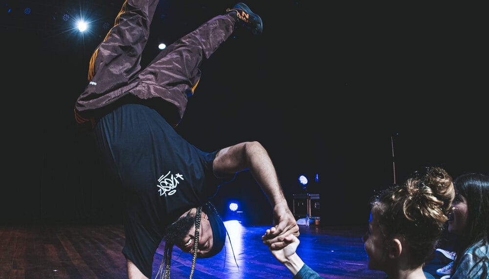 Projeto Movimento Urbano 2025 estreia na Capital e abre inscrições para aulas gratuitas de danças urbanas