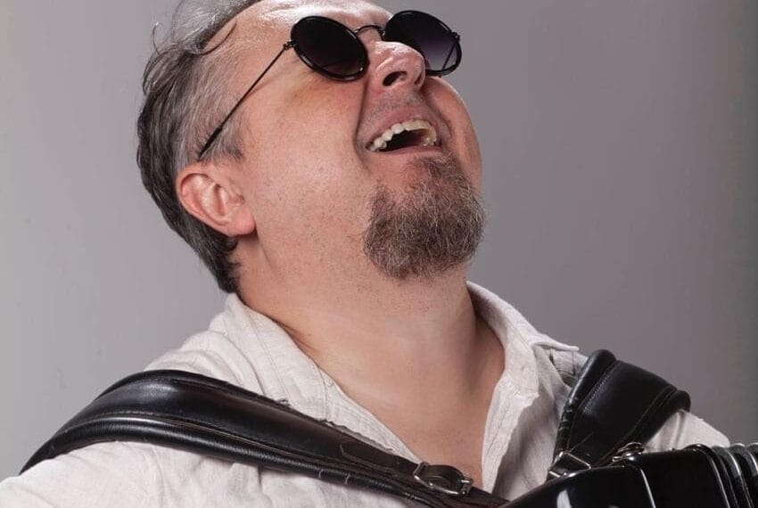 Intercâmbio SC encerra edição 2025 com workshop e show gratuitos de Bebê Kramer em Florianópolis