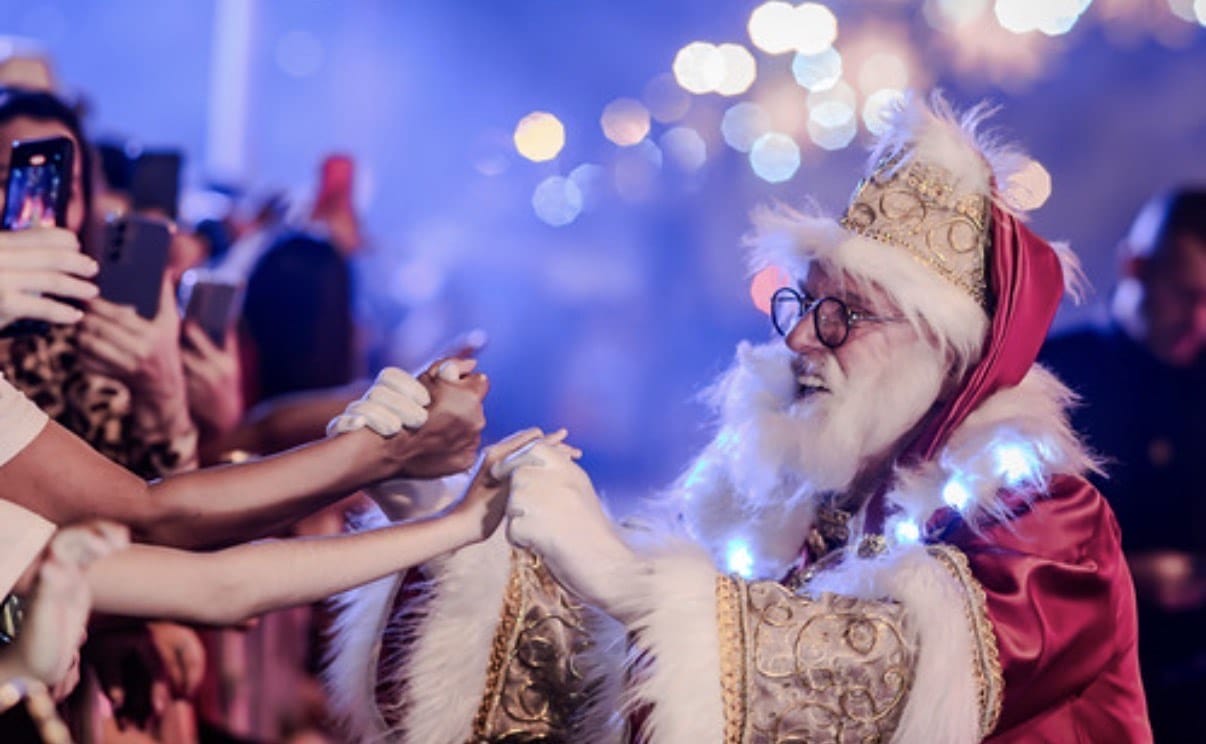 Desfile da Natal de Florianópolis terá atrações na Avenida Beira Mar Norte iluminada pela Aurora Boreal