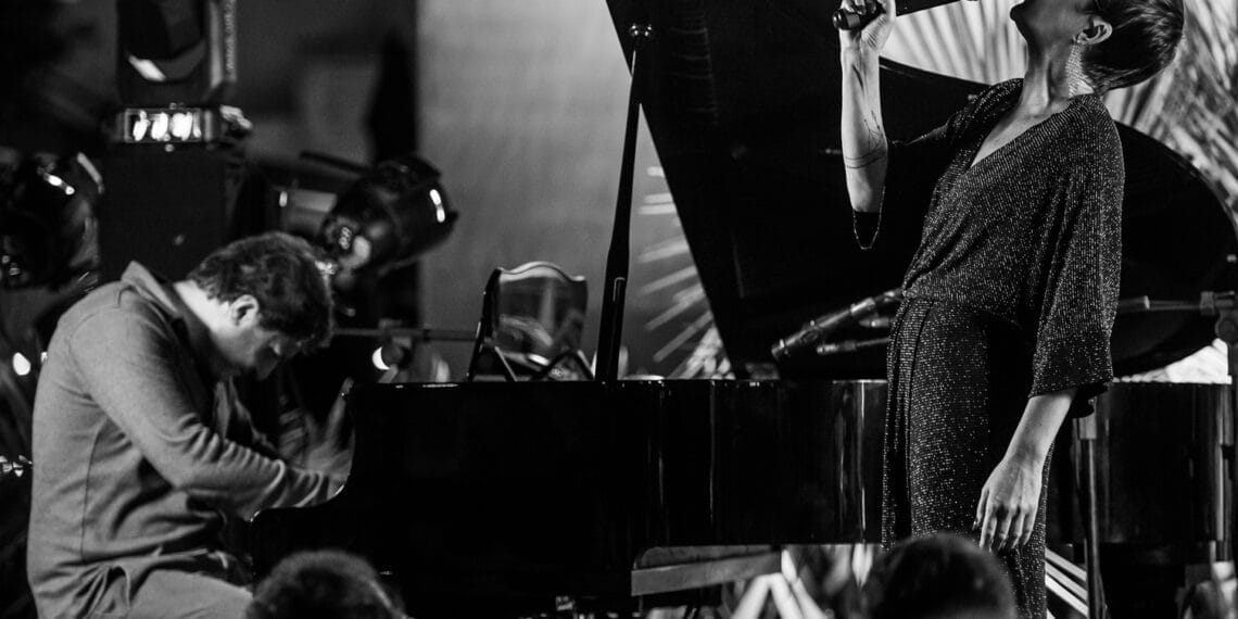 Shows de Dazaranha e do pianista Luiz Zago marcam o fim de semana do 12º Natal Encantado no Passeio Pedra Branca