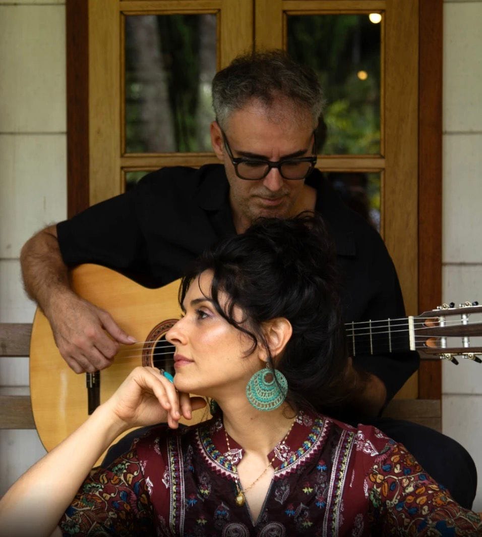 Bianca Gismonti  Manuel Oliveira dividem palco no Delfino 146