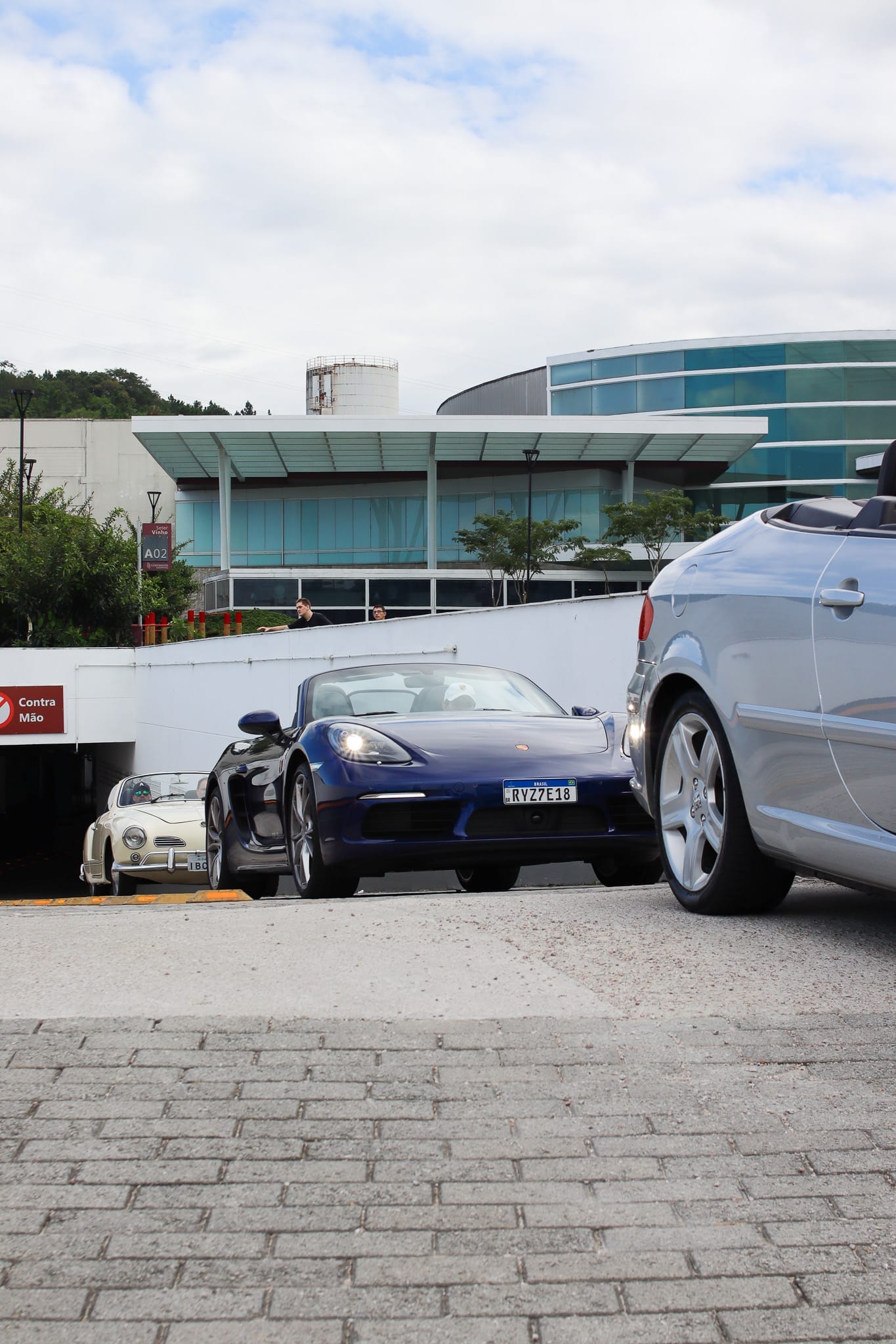 Continente Shopping recebe encontro de conversíveis neste sábado