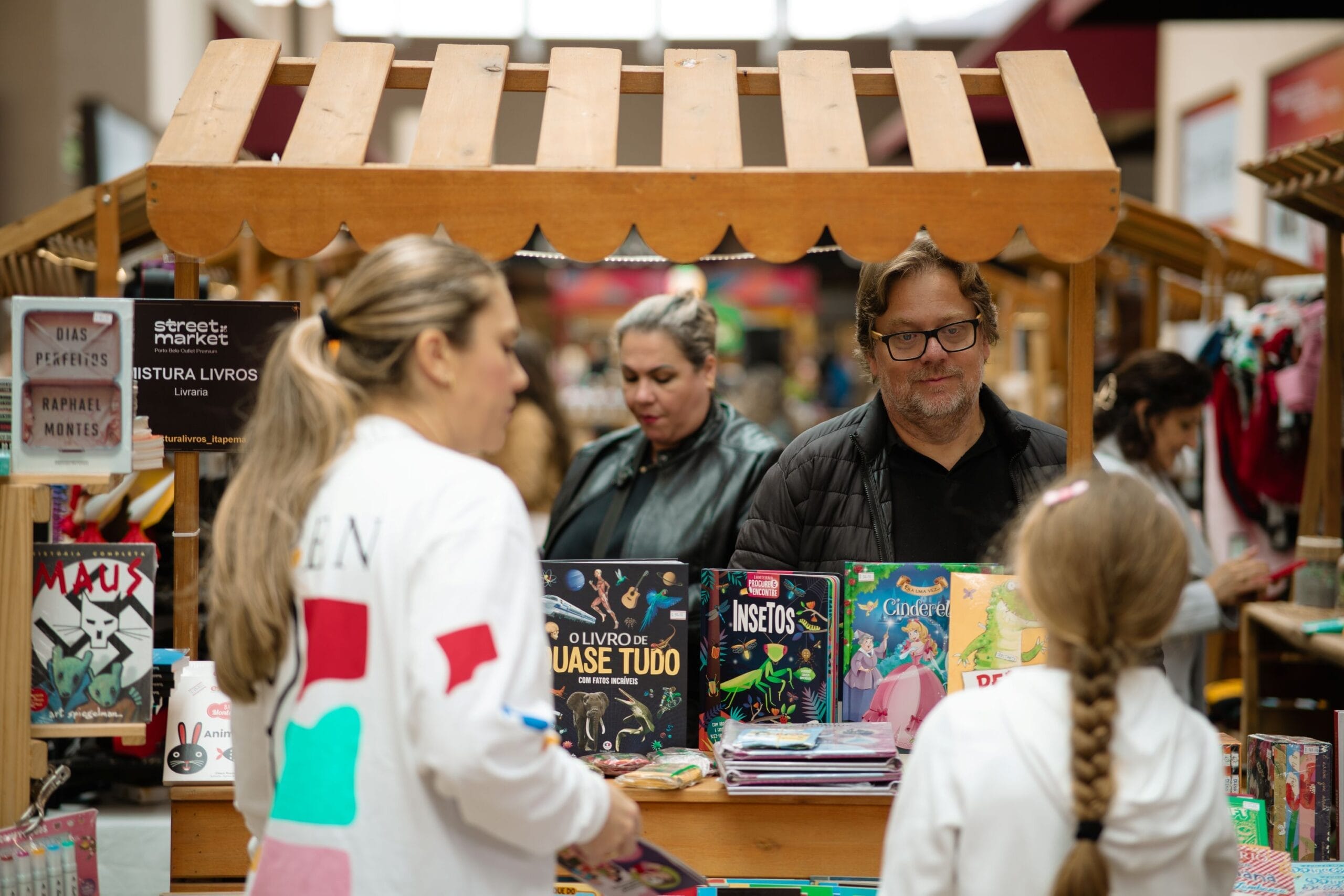 Porto Belo Street Market reúne gastronomia, cultura e produtos artesanais